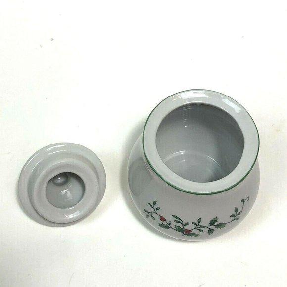 Royal Seasons Sugar Bowl with Lid Stoneware Holly Holiday - Picture 6 of 6